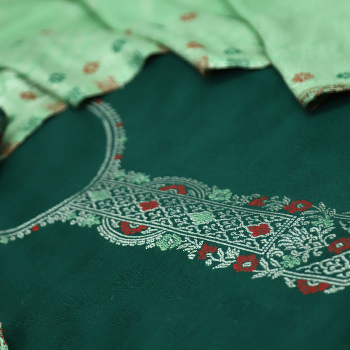 शिवानी Dark Green All Over Thread and Zari Weaved Semi Pashmina Winter Set