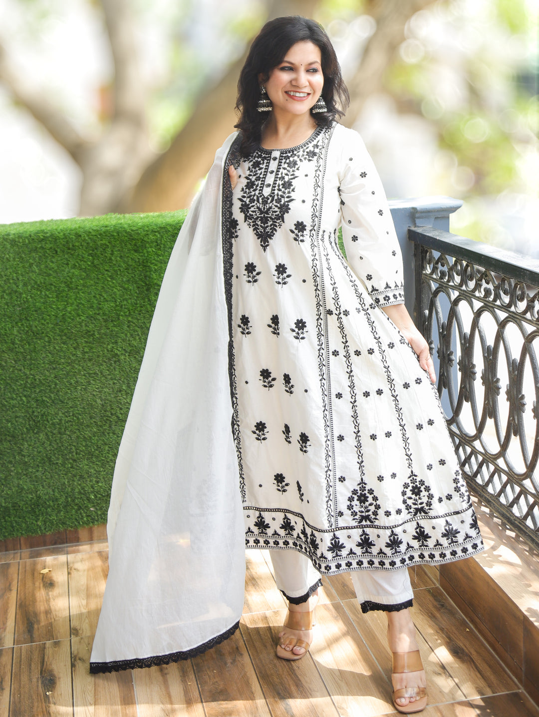 Himani Cream with Black Chikankari Mul Cotton 3 Piece Set