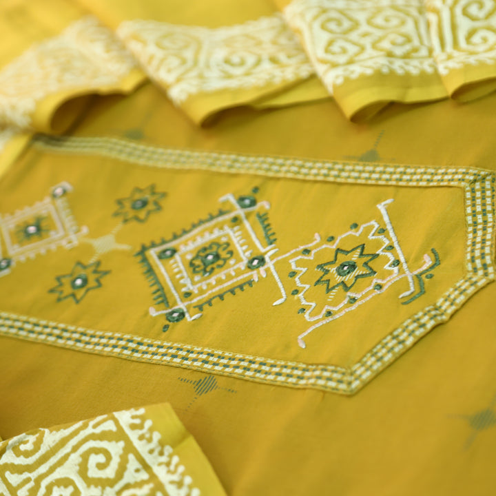 Aasmani Dandelion Yellow Thread Emnbroidered Neck Patch with Patra Cotton Suit Set