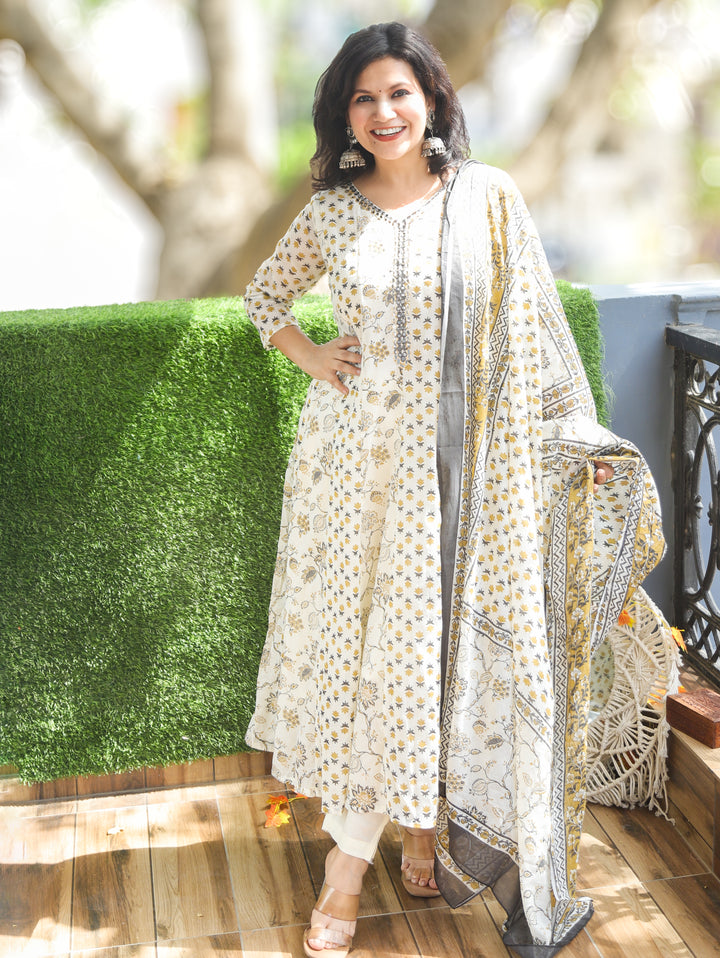 Bella Mehndi Green Patra Mul Cotton 3 Piece Set