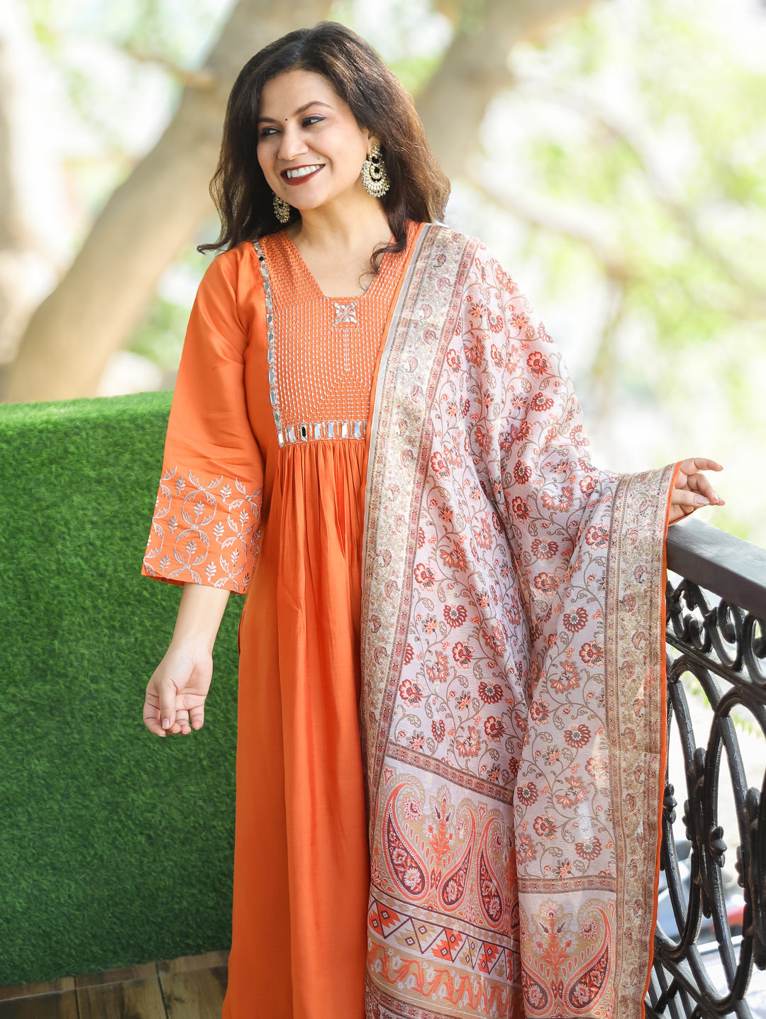 Masakkali Orange in Thread with Mirror in Front Gathered Roman Silk 3 Piece Set