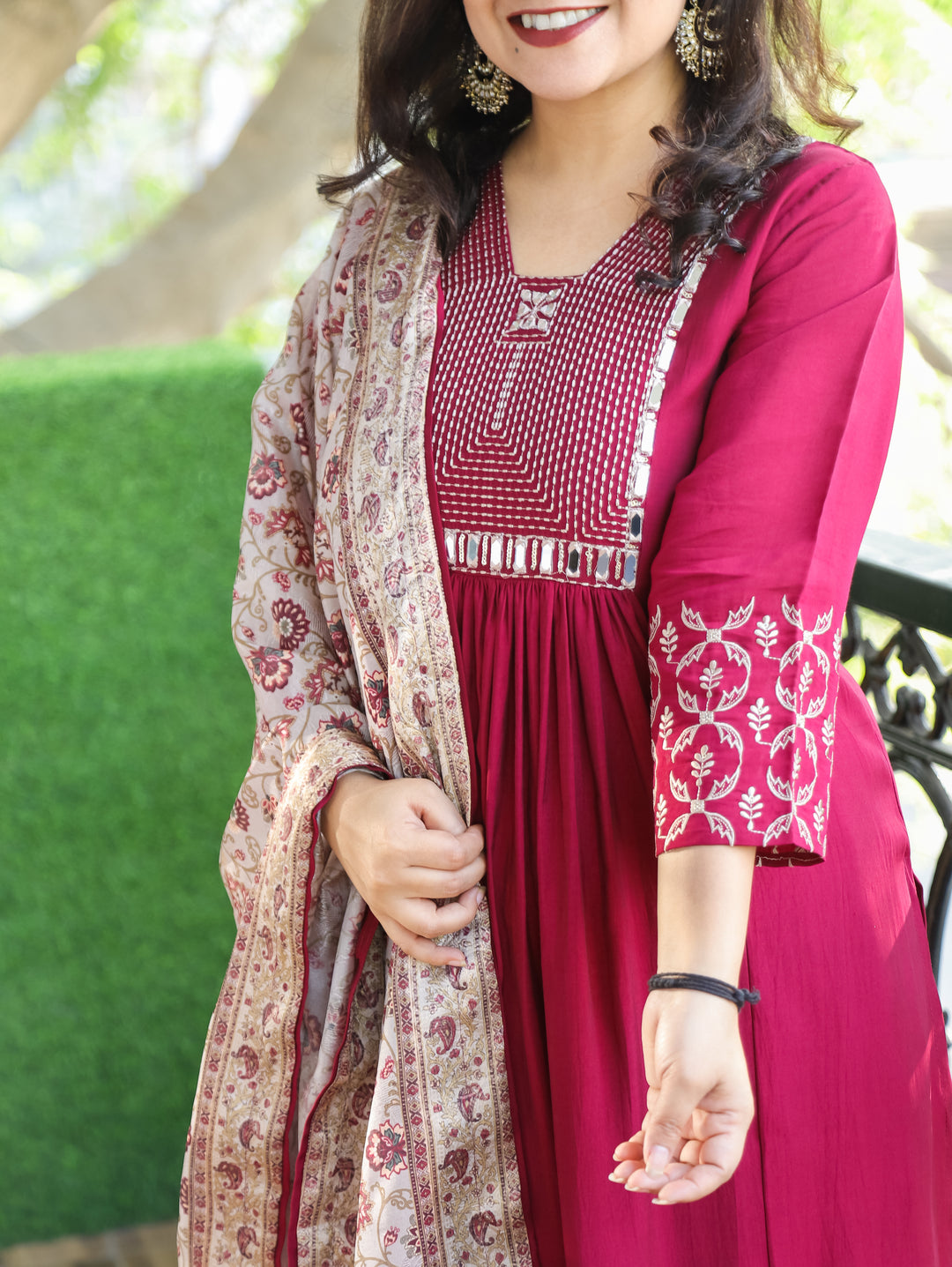 Masakkali Wine in Thread with Mirror in Front Gathered Roman Silk 3 Piece Set