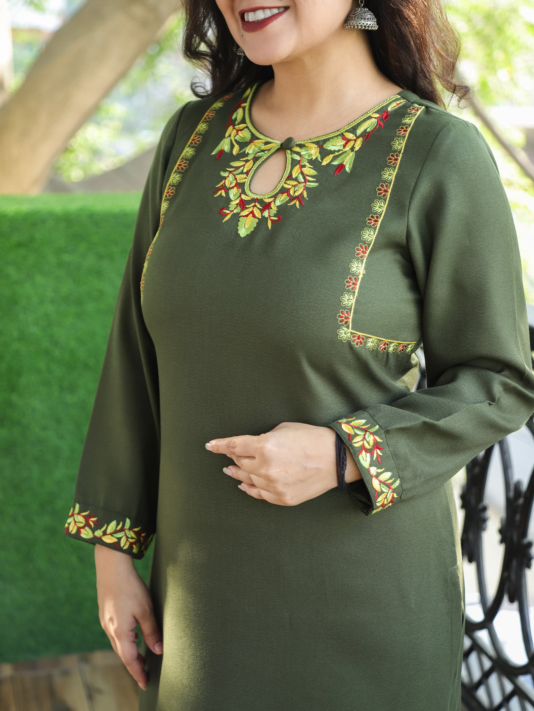 छाया Olive Green Embroidered Keyhole Neck Semi Pashmina Winter Kurti
