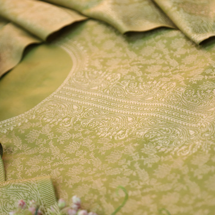 इशानी Fern Green All Over Zari Weaved in Semi Pashmina Winter Suit Set