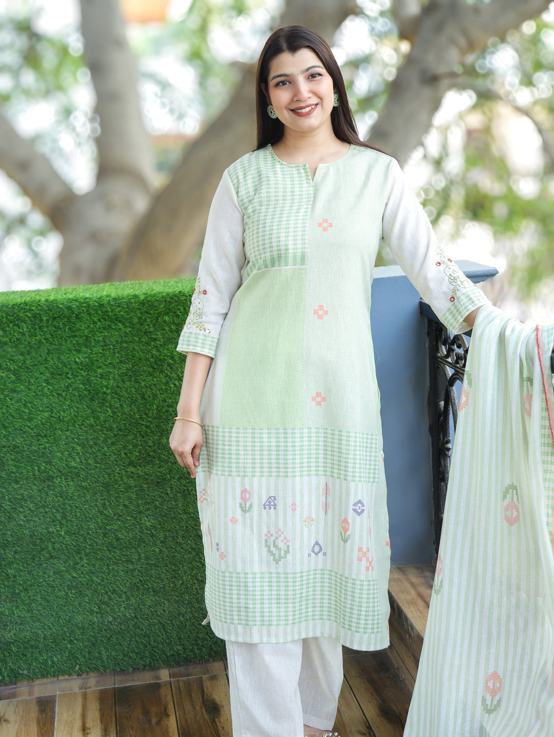 Amara Seaform Green Thread Neck Work All Over Printed Cotton 3 Piece Set