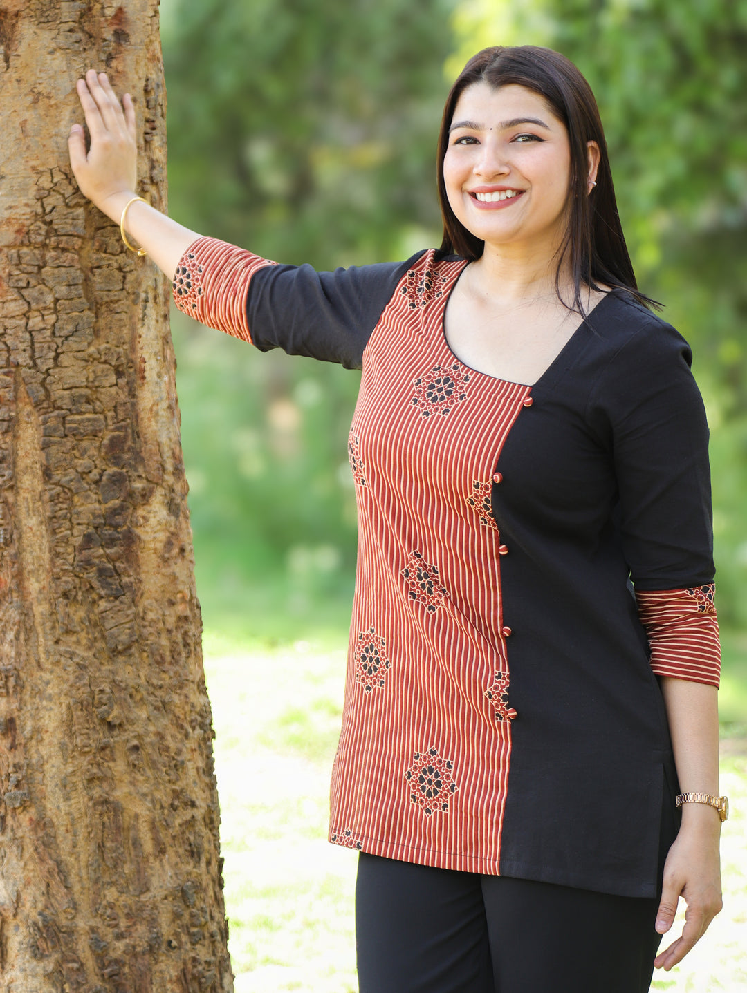 Maya Black Square Neck with Red Ajrak Printed Potli Button Side Panel Short Cotton Kurti