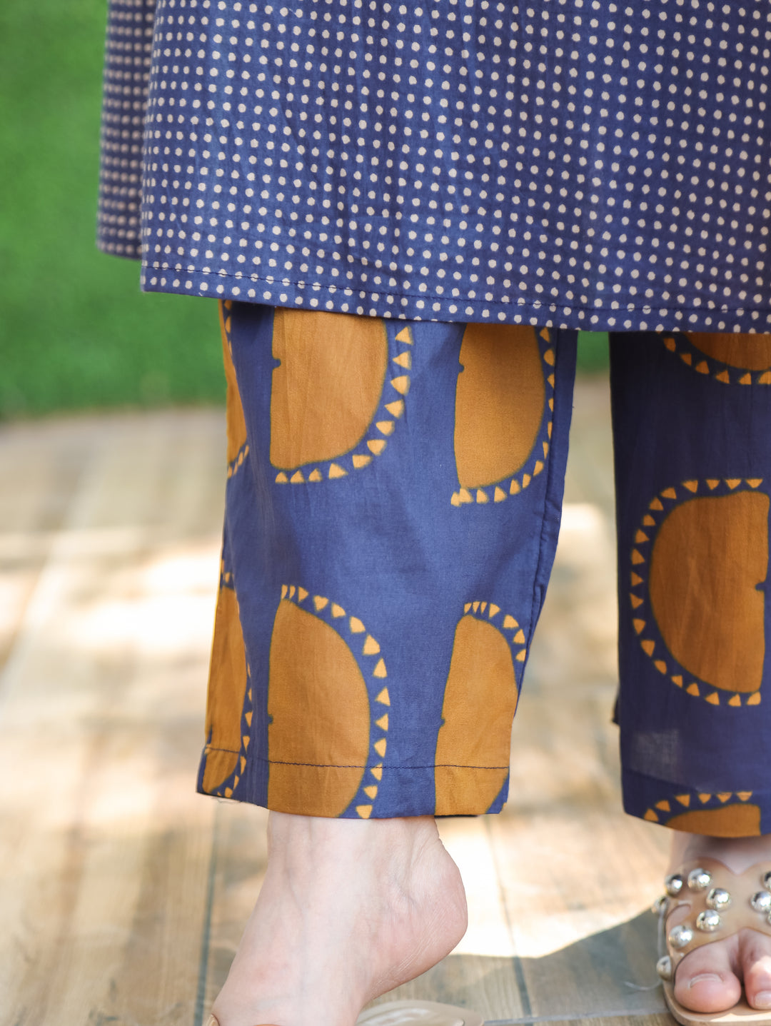 Mishva Navy Blue Printed Neck Front Yoke with Tessals Polka Dot Cotton 2 Piece Set