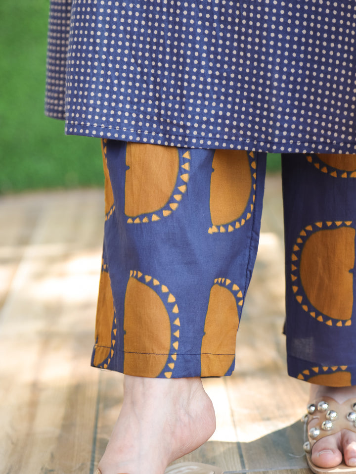 Mishva Navy Blue Printed Neck Front Yoke with Tessals Polka Dot Cotton 2 Piece Set