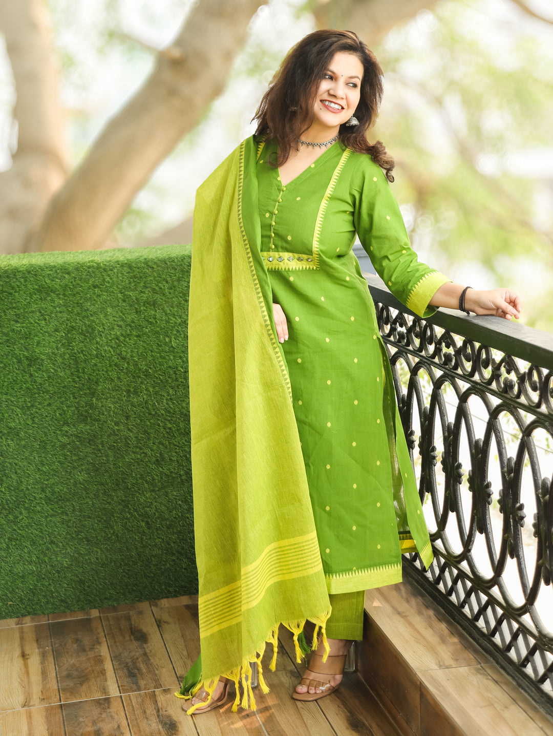 Yakisa Leaf Green Potli Button Mirror Yoke Thread Weaved South Cotton 3 Piece Set