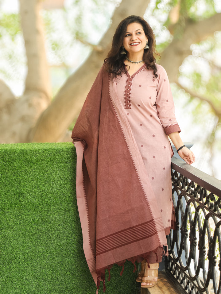 Haniya Pink Mauve Temple Print with Polti Button Thread Weaved South Cotton 3 Piece Set