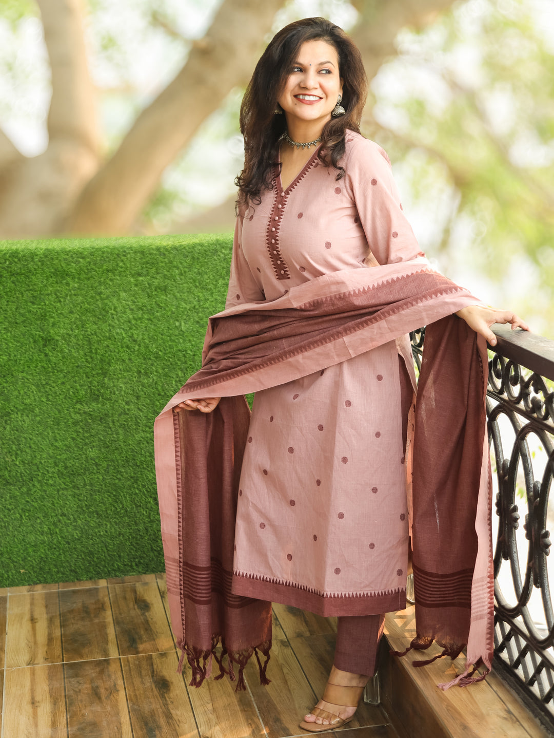 Haniya Pink Mauve Temple Print with Polti Button Thread Weaved South Cotton 3 Piece Set