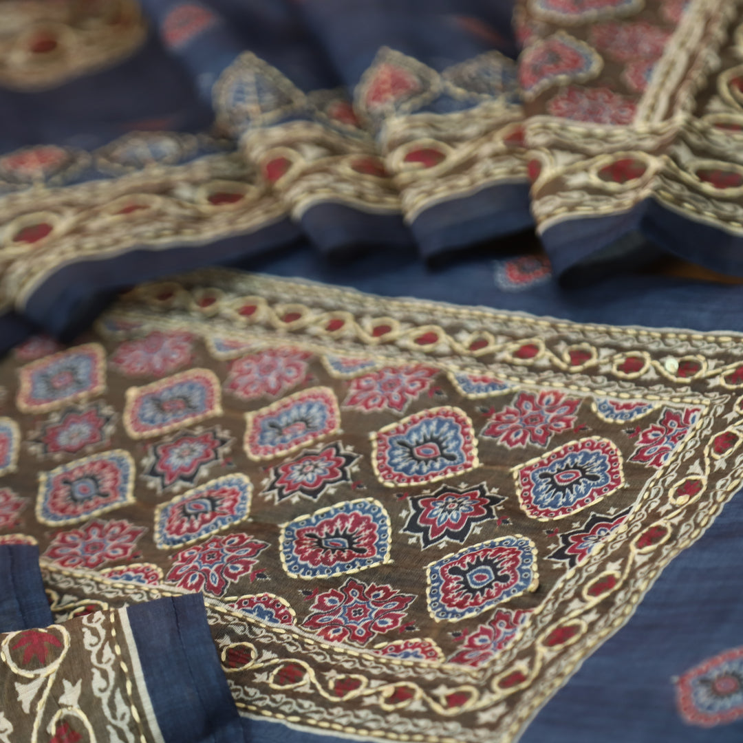 Sohni Sapphire Blue All Over Kantha Embroidery with Printed Work Chanderi Set
