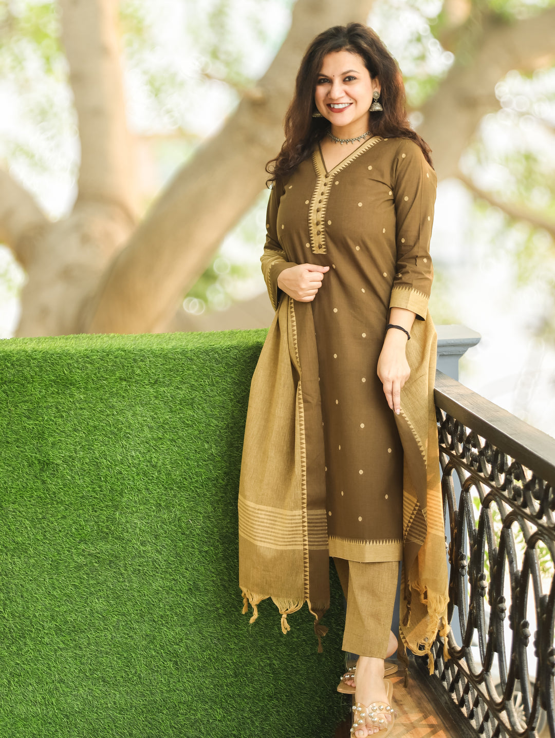 Haniya Olive Green Temple Print with Polti Button Thread Weaved South Cotton 3 Piece Set