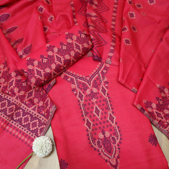 तन्वी Bright Pink  Woven Thread Weaved Neckline Semi Pashmina Winter Set