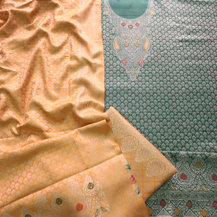 रोशनी Dark Green All Over Zari Weaved in Semi Pashmina Winter Suit Set