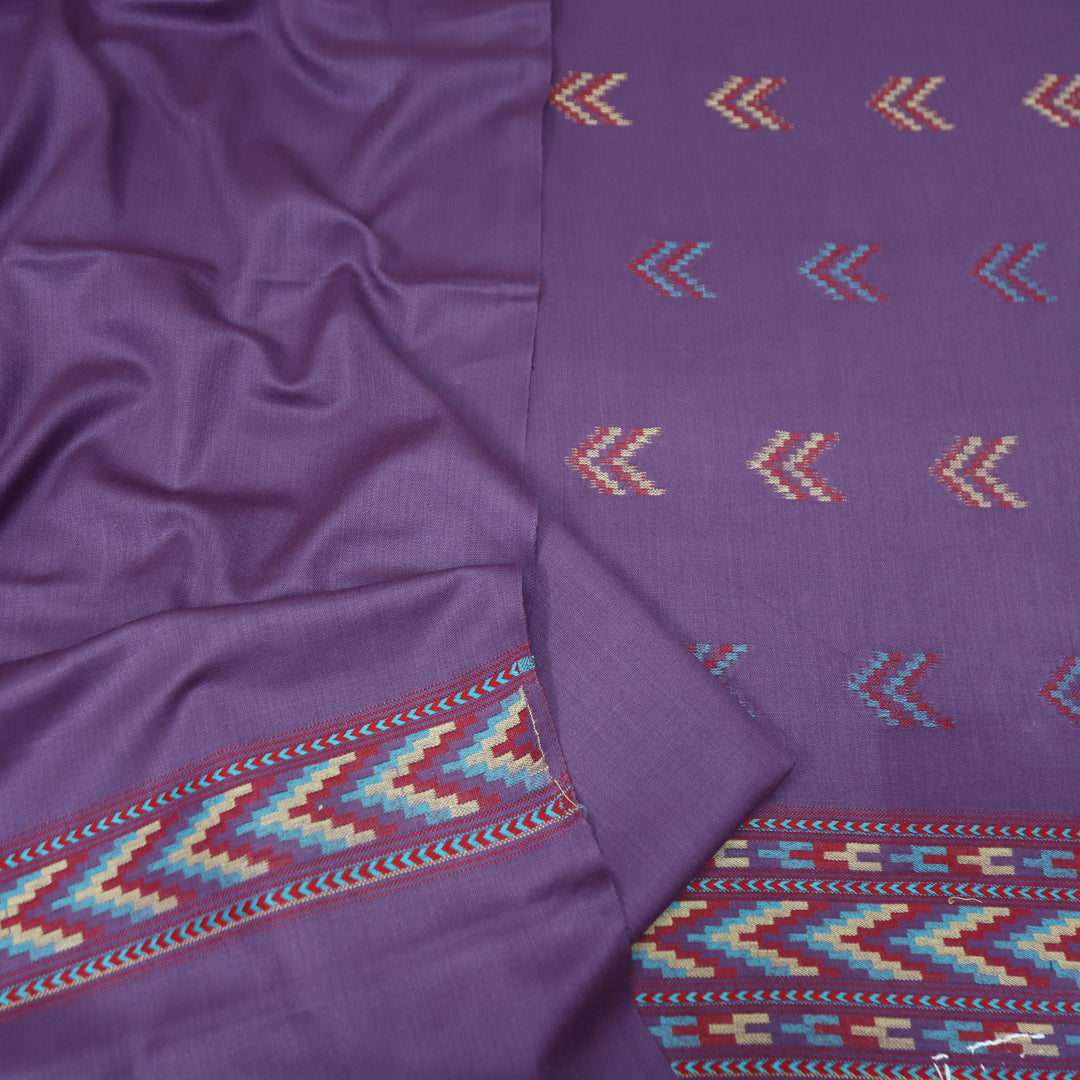 संजीवनी Lilac Mauve Defined by Thread Weaved Hem Semi Pashmina Winter Set