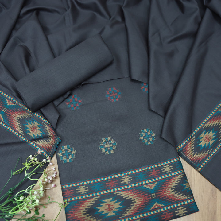 संजीवनी Fossil Grey Defined by Thread Weaved Hem Semi Pashmina Winter Set