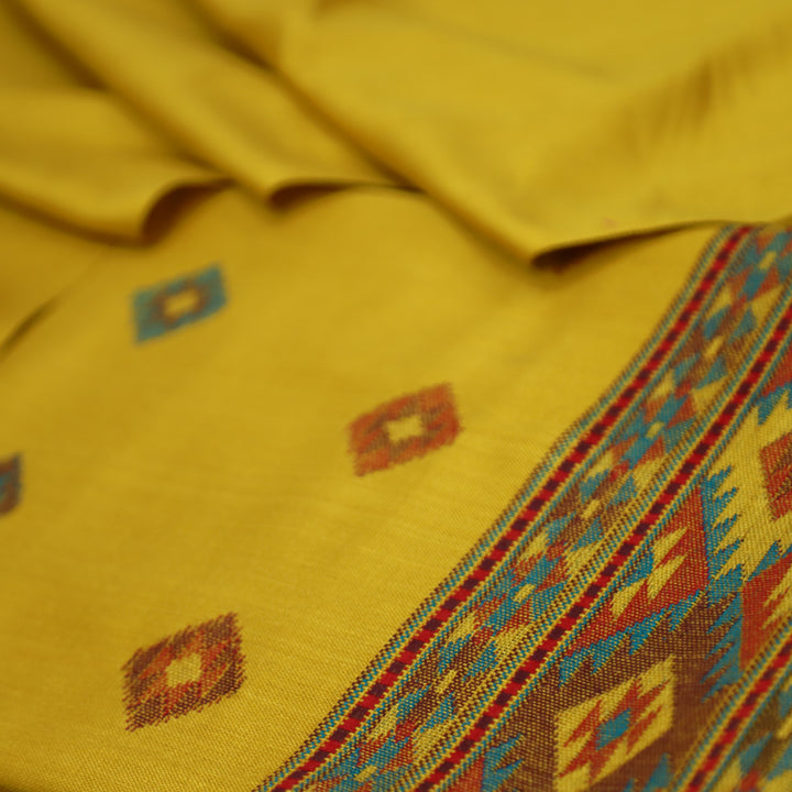 संजीवनी Tangerine Yellow Defined by Thread Weaved Hem Semi Pashmina Winter Set