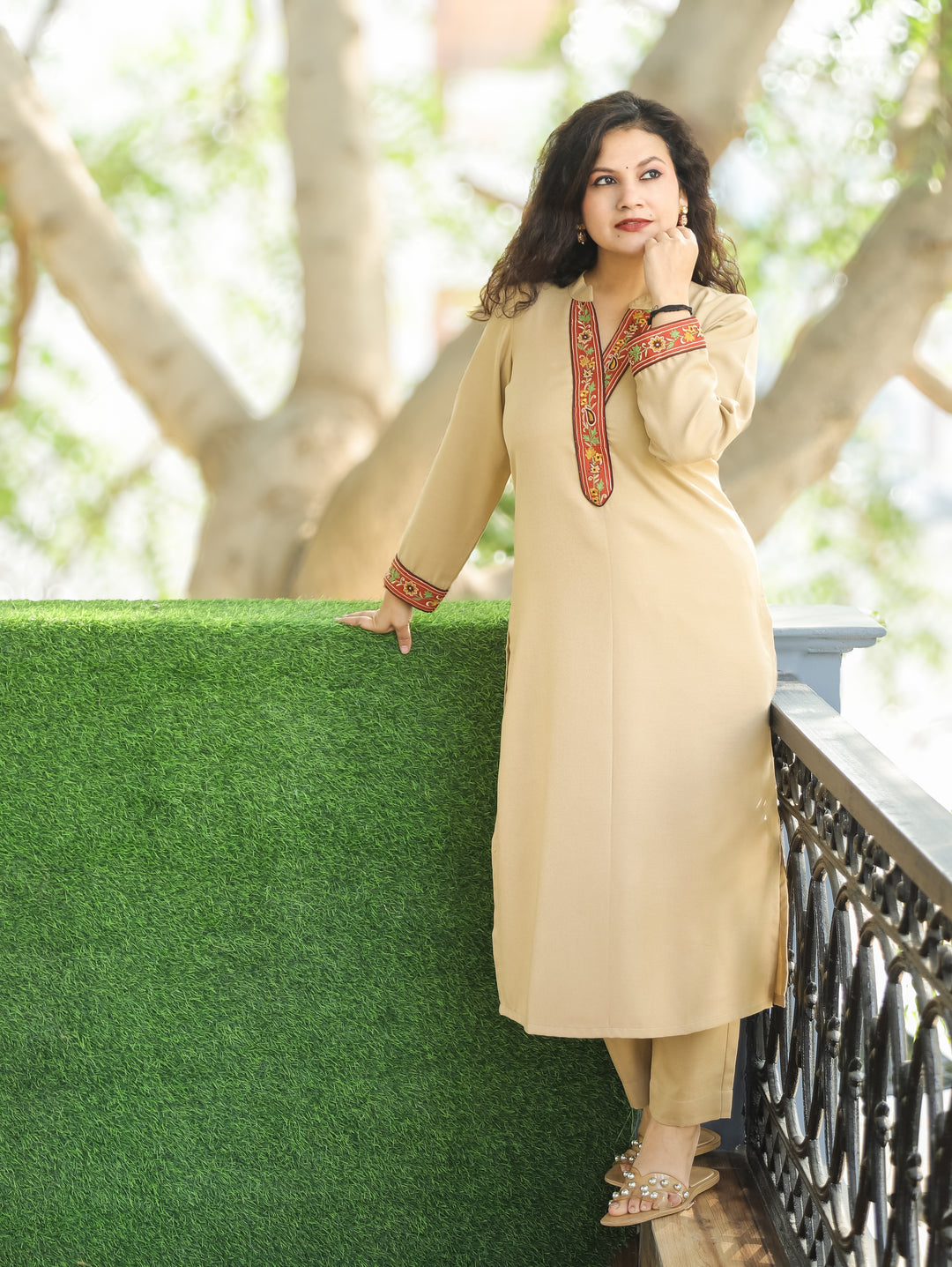 Sharvari Sand Beige Ban Collar Floral Embroidered Patch Semi Pashmina Winter Kurti