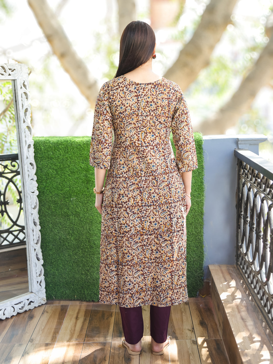 Sajni Burgundy Wine Floral Thread Work Yoke with Kalamkari Printed Cotton 2 PIece Set
