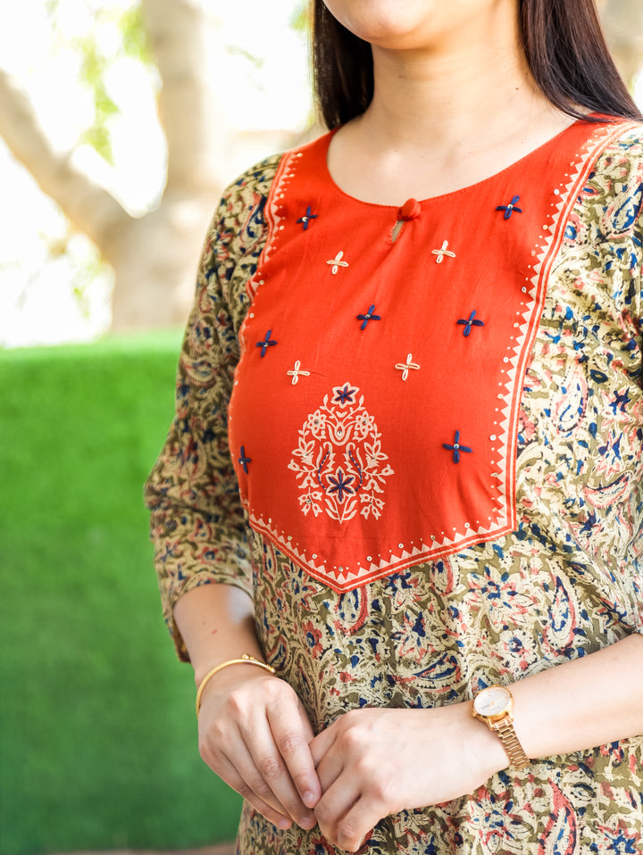 Sajni Summer Orange Floral Thread Work Yoke with Kalamkari Printed Cotton 2 PIece Set