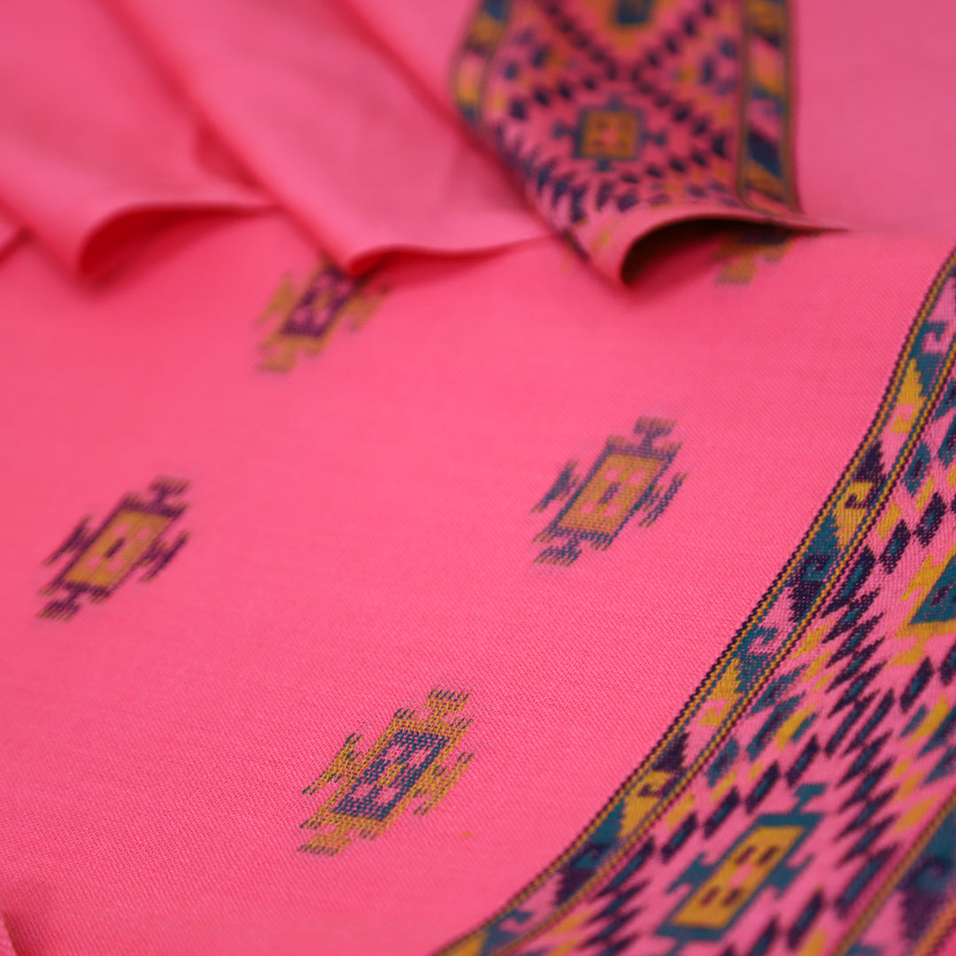 संजीवनी Light Pink Defined by Thread Weaved Hem Semi Pashmina Winter Set