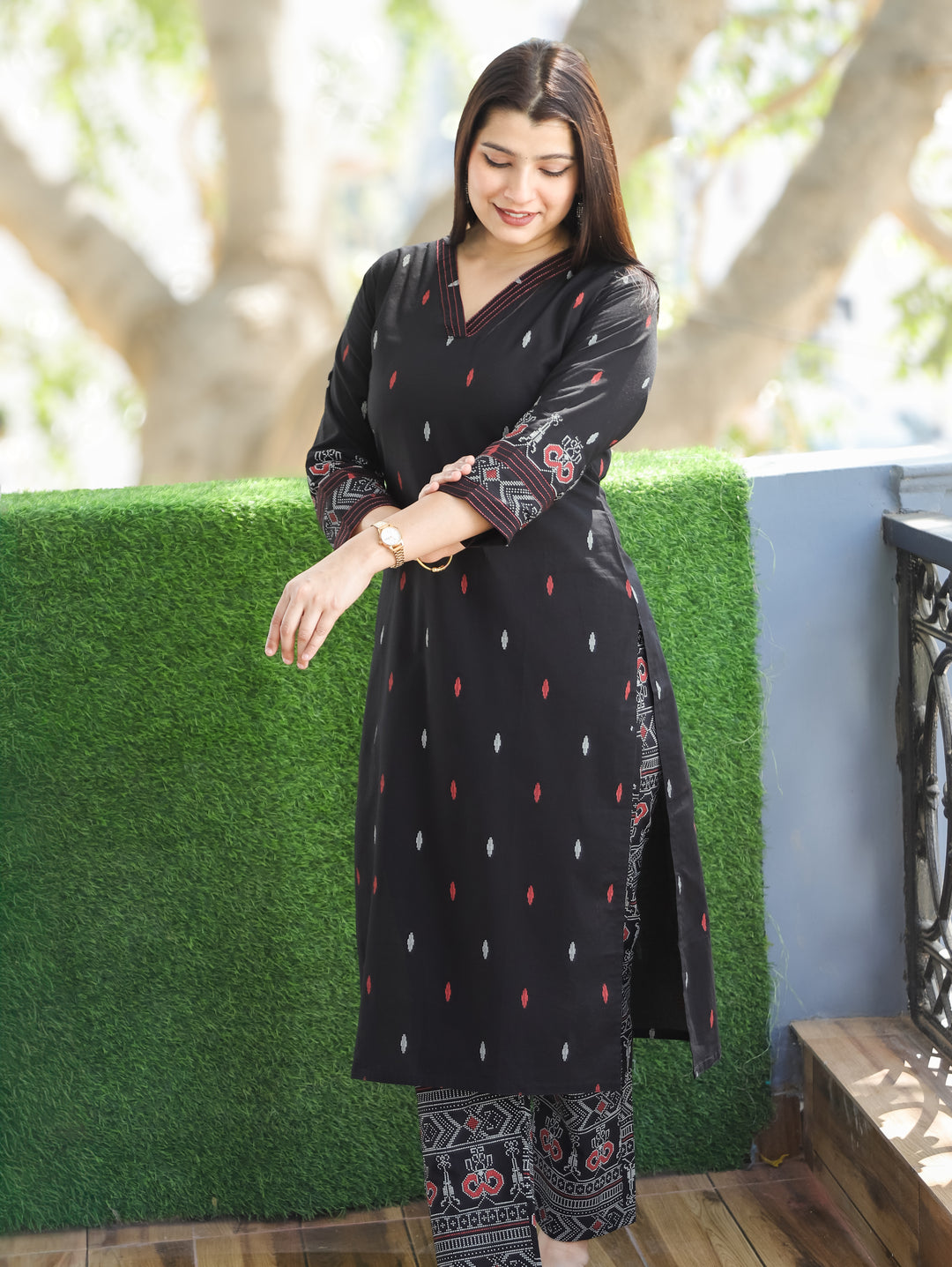 Mishthi Ebony Black V NeckThread Work Pigment Printed Work Cotton 2 Piece Set