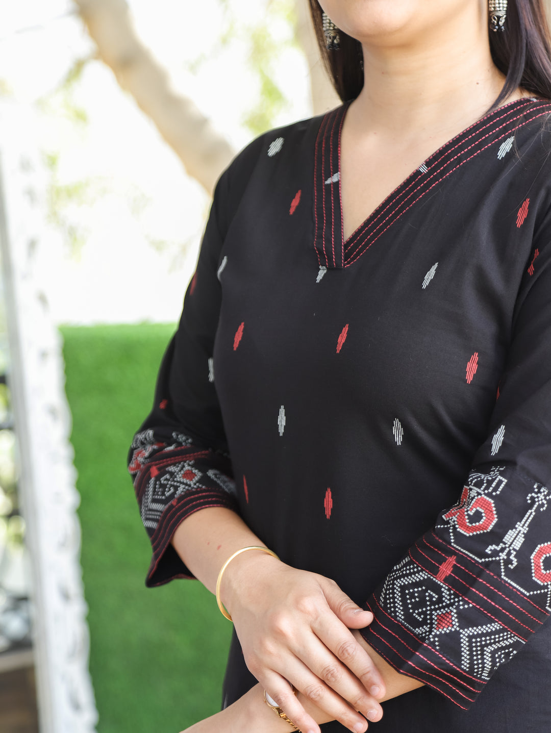 Mishthi Ebony Black V NeckThread Work Pigment Printed Work Cotton 2 Piece Set