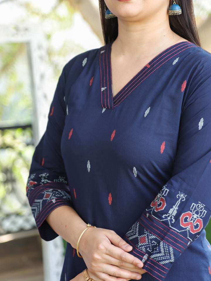 Mishthi Navy Blue V NeckThread Work Pigment Printed Work Cotton 2 Piece Set