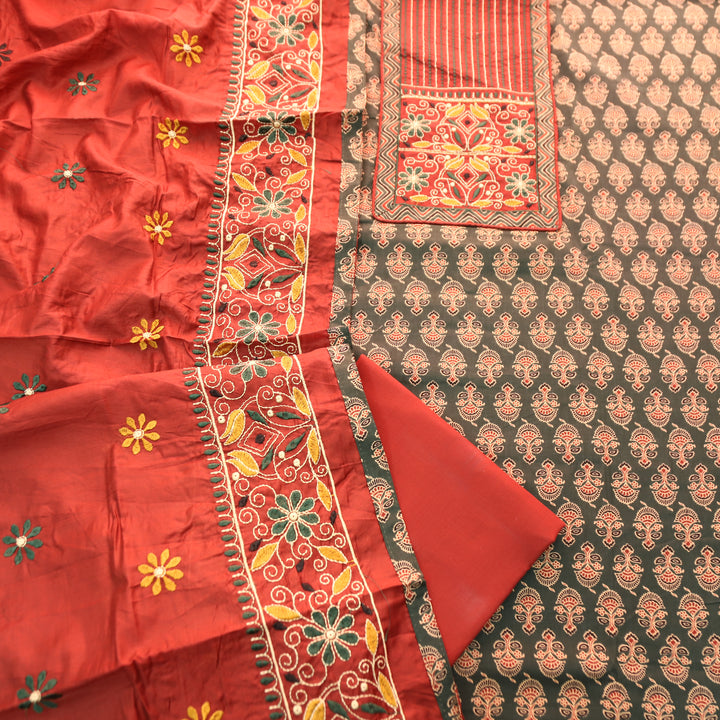 Maurya Forest Green Kutch Fusion Embroidered Neck Yoke with Ajrak Print Cotton Set