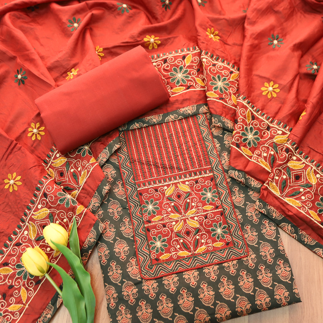 Maurya Forest Green Kutch Fusion Embroidered Neck Yoke with Ajrak Print Cotton Set