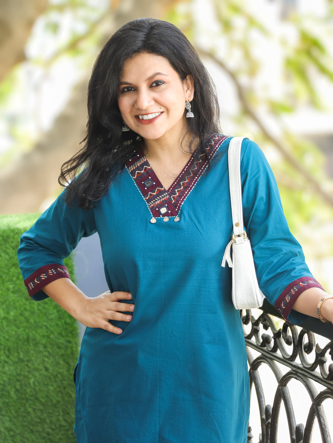 Shally Aqua Teal V Neck Hand Work WIth Lace Patch Short Cotton Kurti