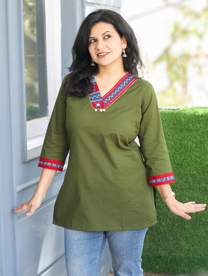 Shally Forest Green V Neck Hand Work WIth Lace Patch Short Cotton Kurti