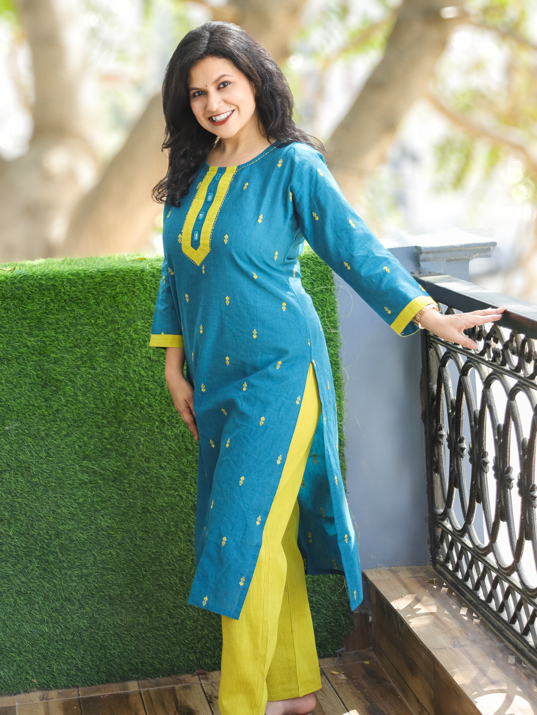 Mishthi Turq Teal Mirror Work Patch in Thread Waved Cotton 2 Piece Set