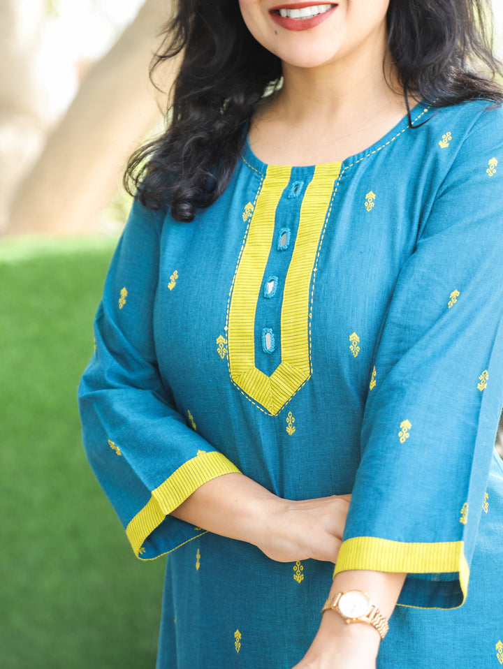 Mishthi Turq Teal Mirror Work Patch in Thread Waved Cotton 2 Piece Set