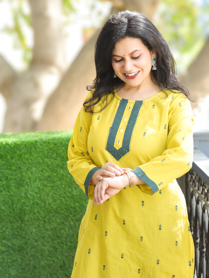 Mishthi Lemon Yellow Mirror Work Patch in Thread Waved Cotton 2 Piece Set