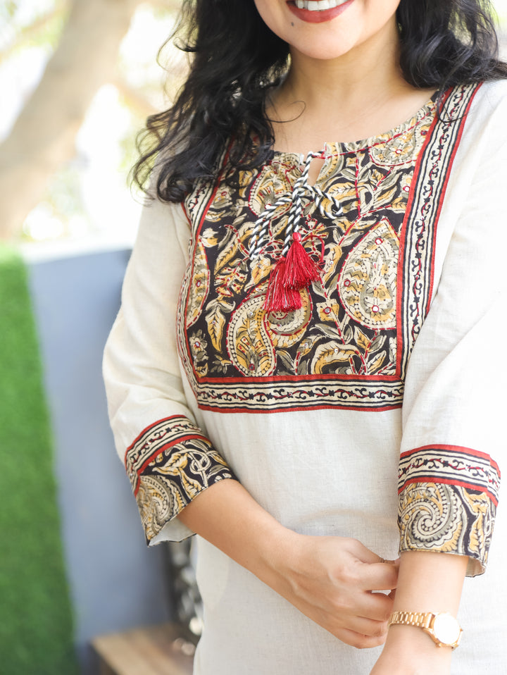 Suhana Shell Beige Kalamkari Print Yoke with Knot Work Cotton Kurti D2