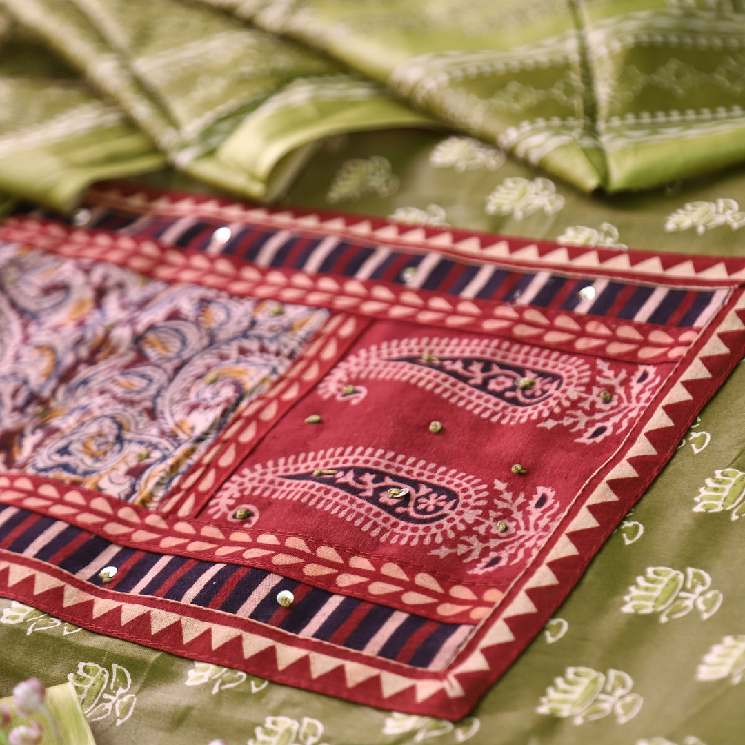 Roshni Grass Green Kalamkari Yoke with French Knot Printed Jam Cotton Set