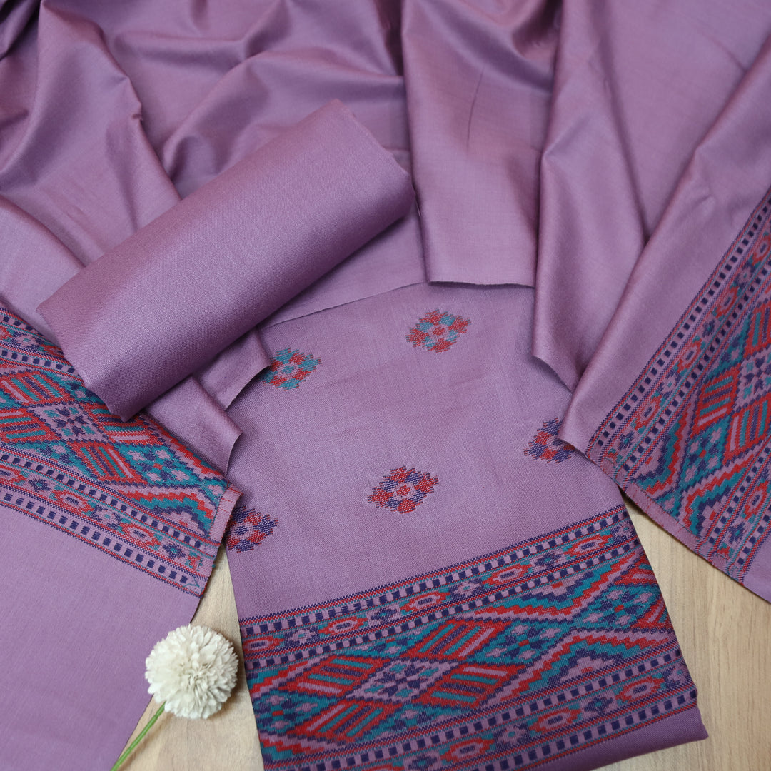 बेगमजान Soft Lavender  All Over Kullu Weaved Hem Semi Pashmina Winter Set
