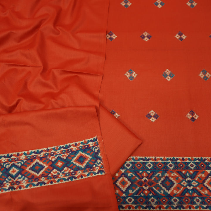 साध्गी Pumpkin Rust All Over Kullu Weaved Hem Semi Pashmina Winter Set