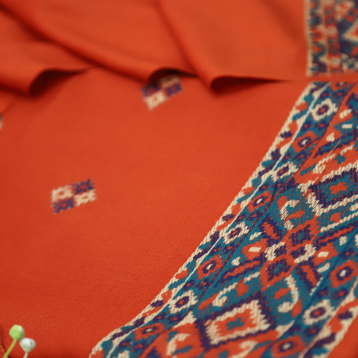 साध्गी Pumpkin Rust All Over Kullu Weaved Hem Semi Pashmina Winter Set