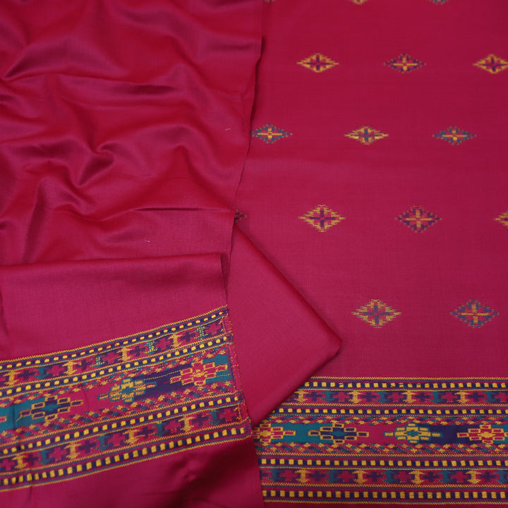 साध्गी Magenta Purple All Over Kullu Weaved Hem Semi Pashmina Winter Set