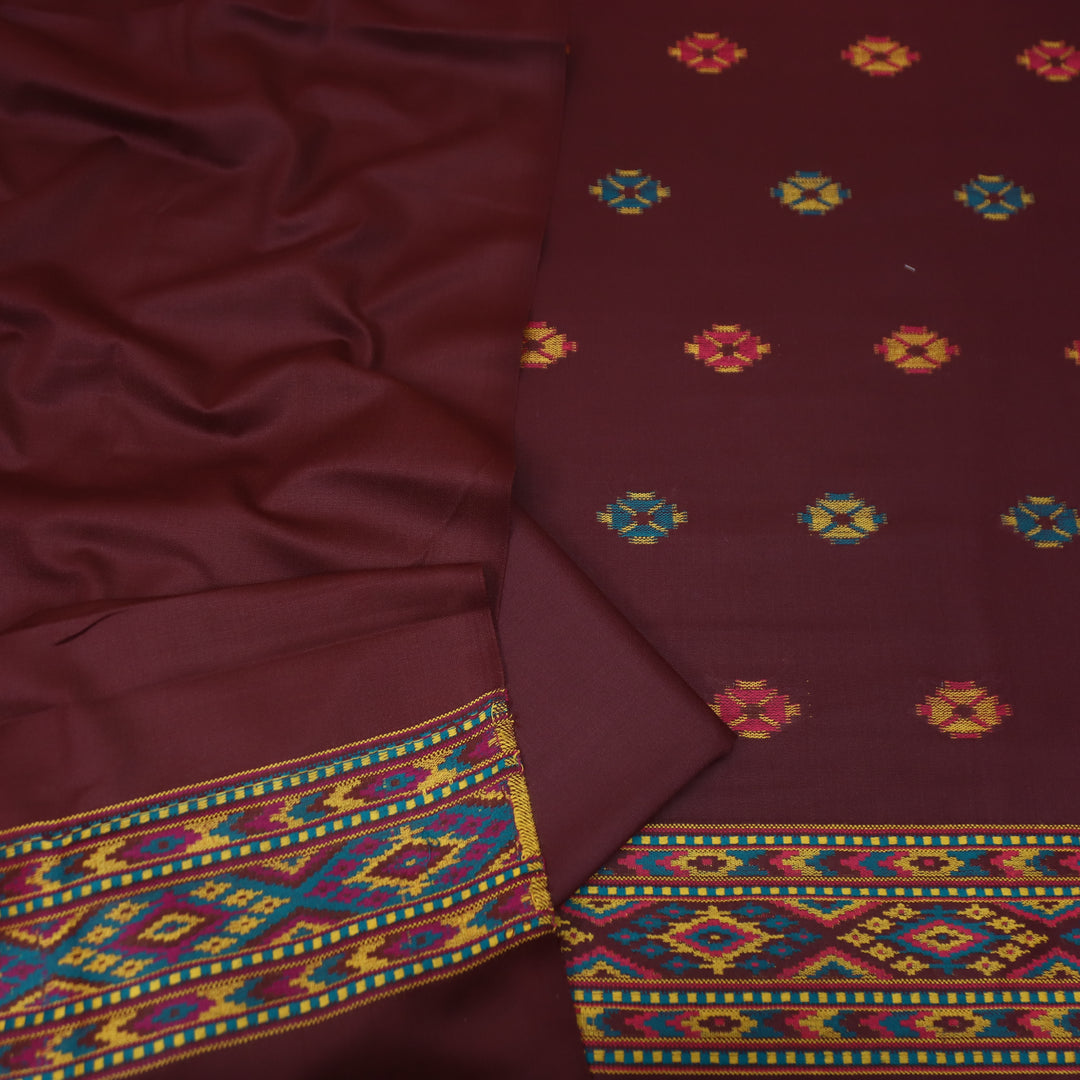साध्गी Burgundy Wine All Over Kullu Weaved Hem Semi Pashmina Winter Set