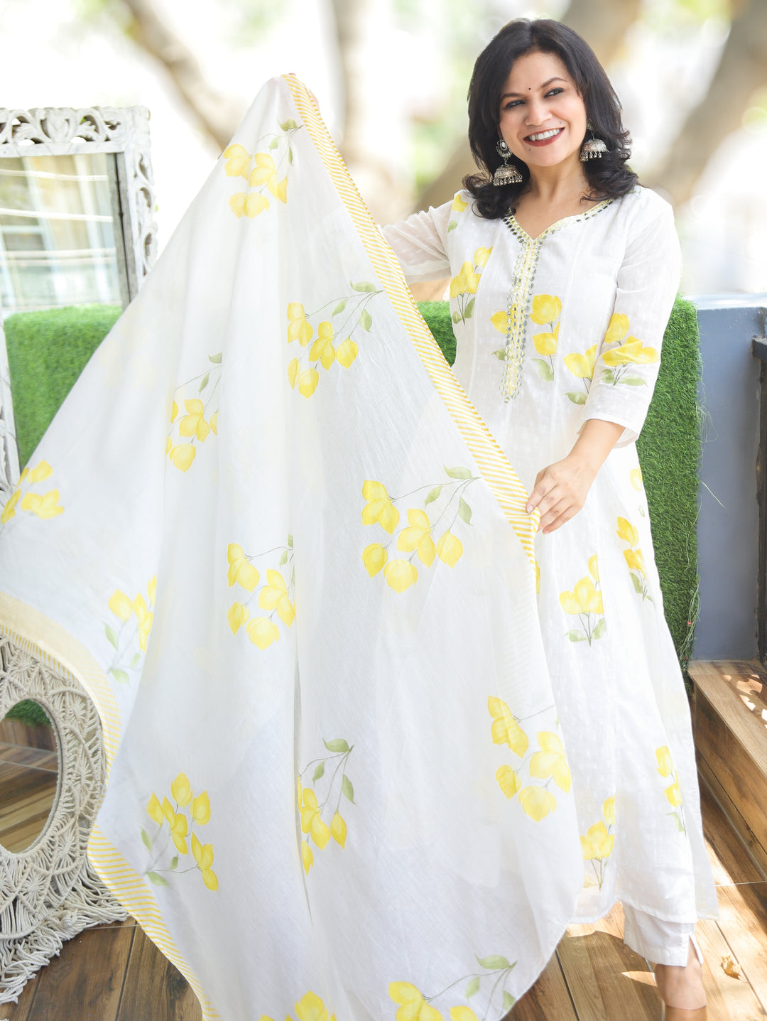 Bella White with Yellow Floral Mul Cotton 3 Piece Set