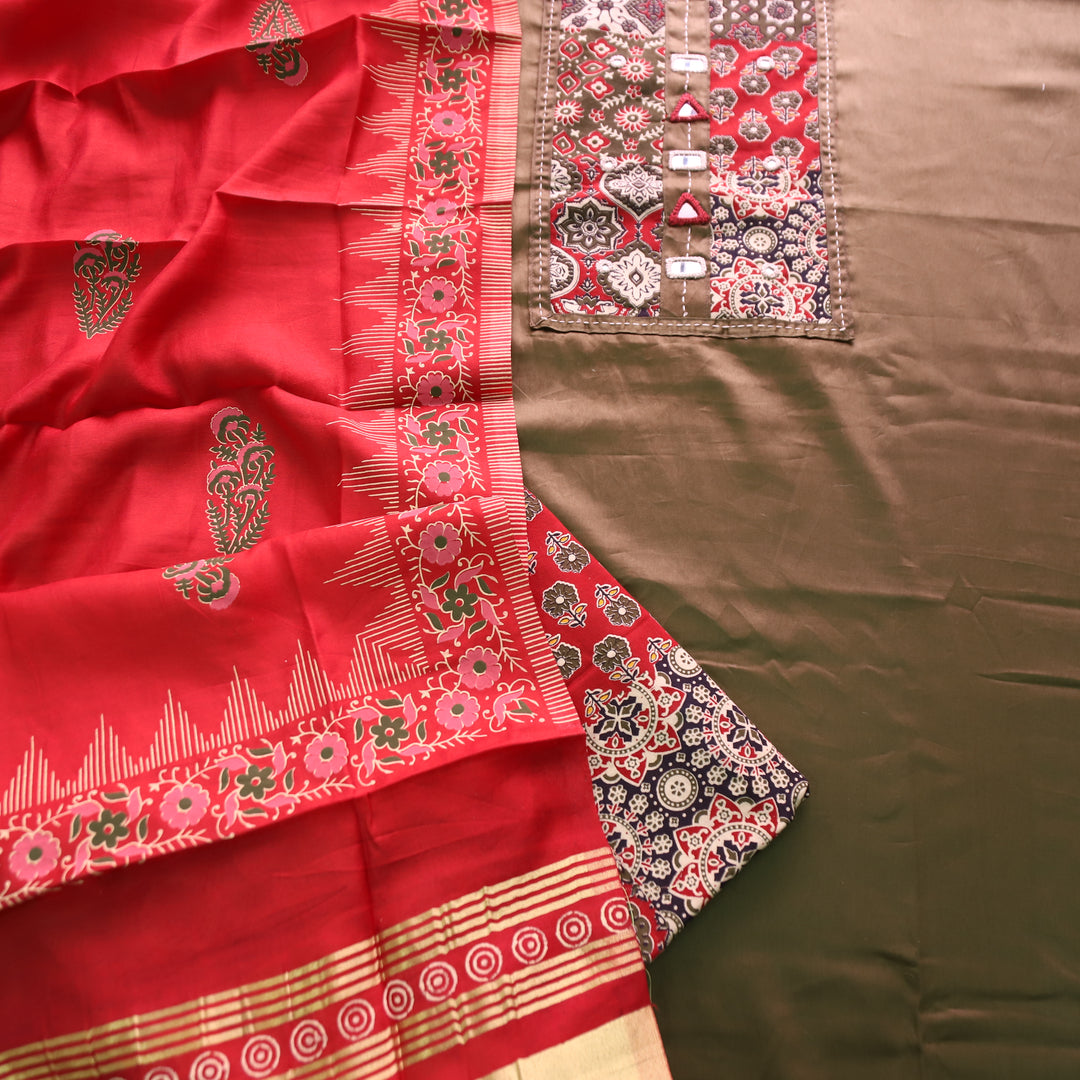 Aarvi Mehendi Green Kutch Patch with Mirror Work Glazed Cotton Suit Set