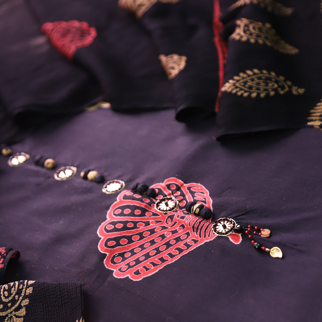 Yashvi Black Kardana with Potli Button Digital Printed Cotton Set
