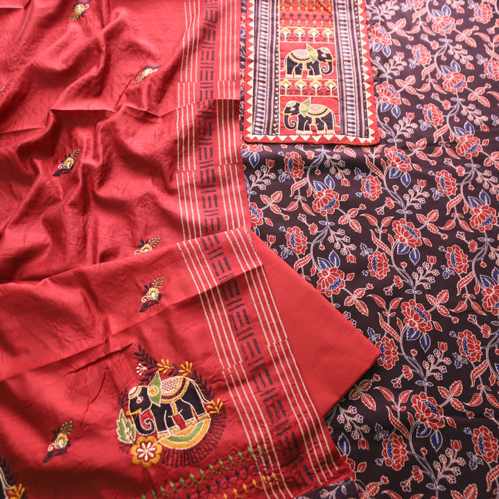 Sudhasi Faded Black Kutch Embroidered Work Ajrak Printed Cotton Set