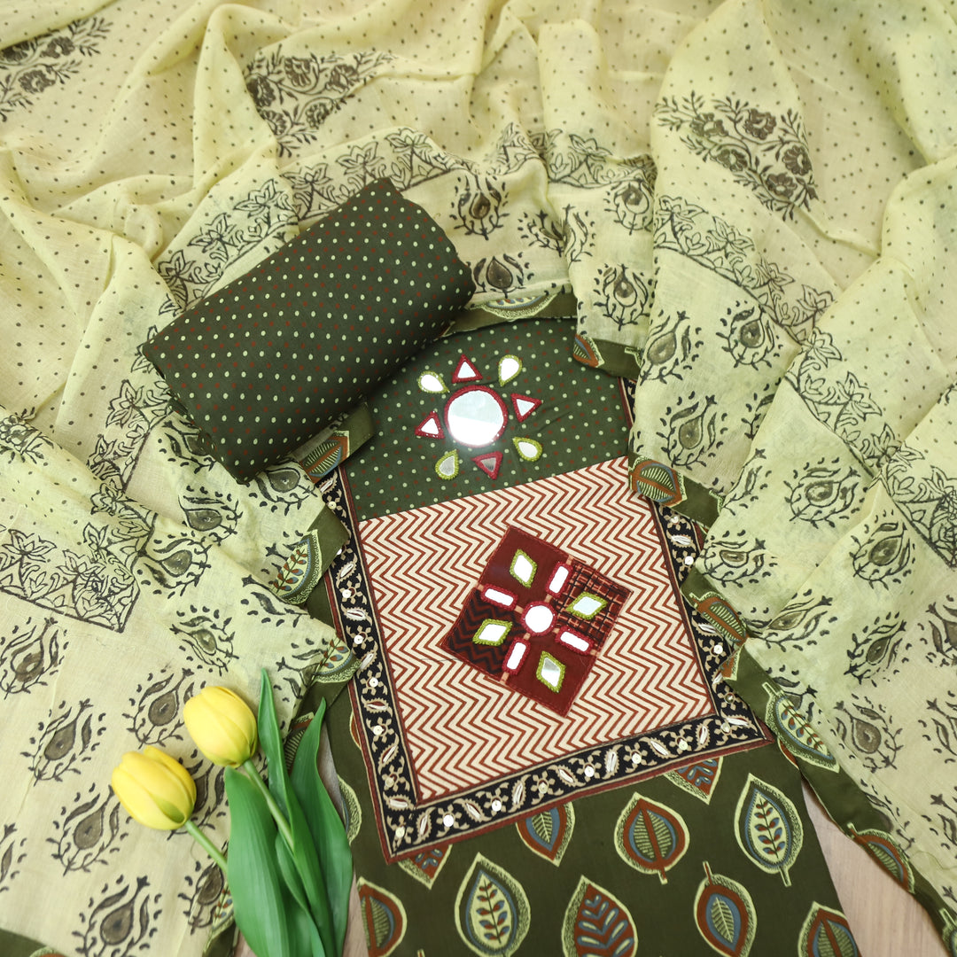 Seyri Pine Green Kutch Patch with Mirror Work Leaf Print Cotton Set