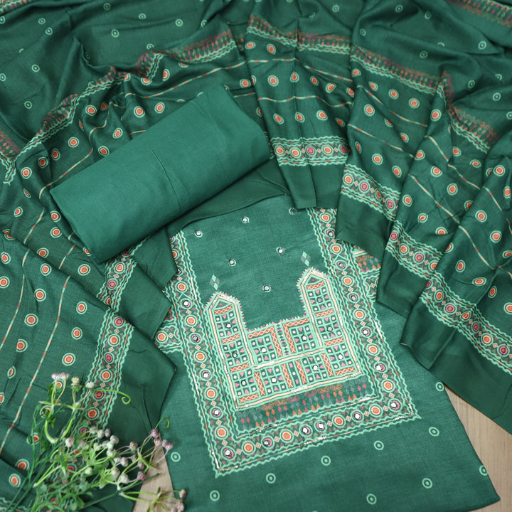 शाहीमहल Emerlad Green Elegant Panel Print with Patra Work Semi Pashmina winter Set