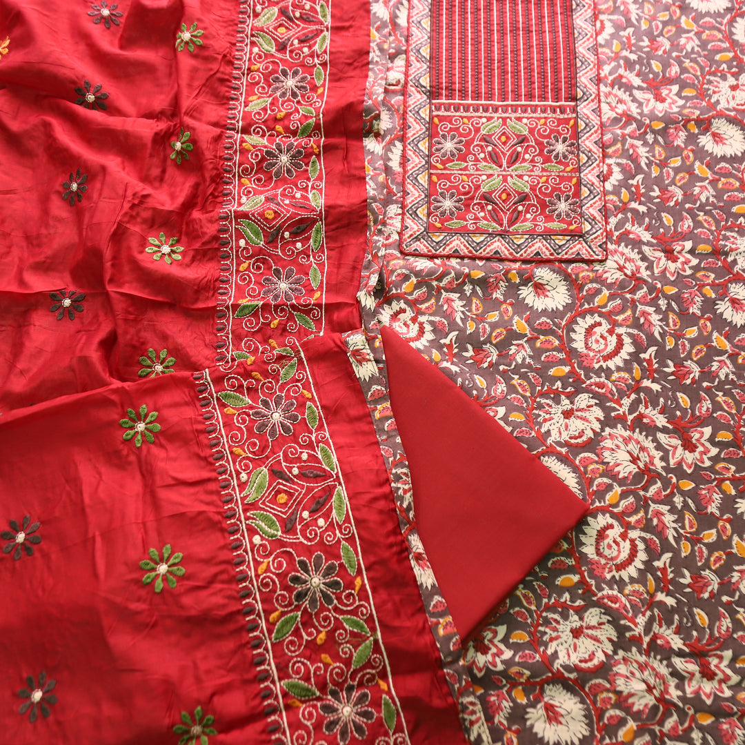 Mohini Tan Beige Embroidered Yoke on Kalamkari Printed Cotton Set